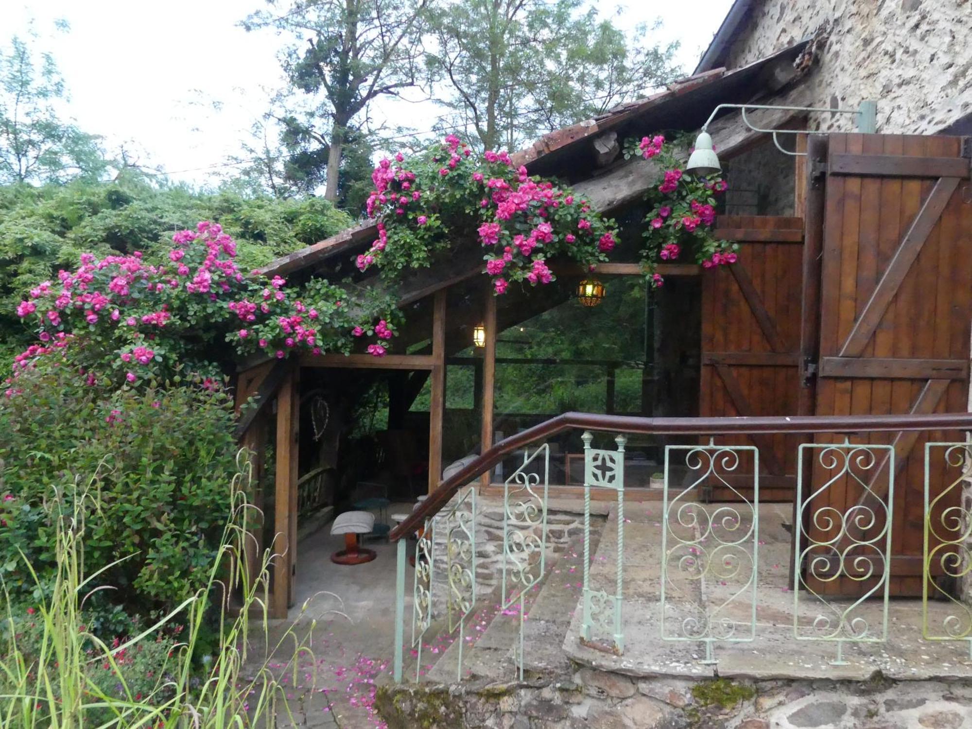Bed and Breakfast Au Coeur Des Loges Saint-Bonnet-de-Bellac Zewnętrze zdjęcie